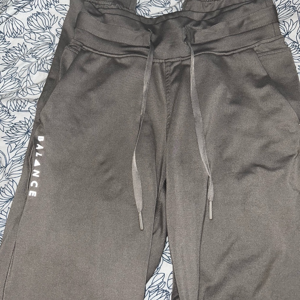 Balance Athletica Vitality joggers